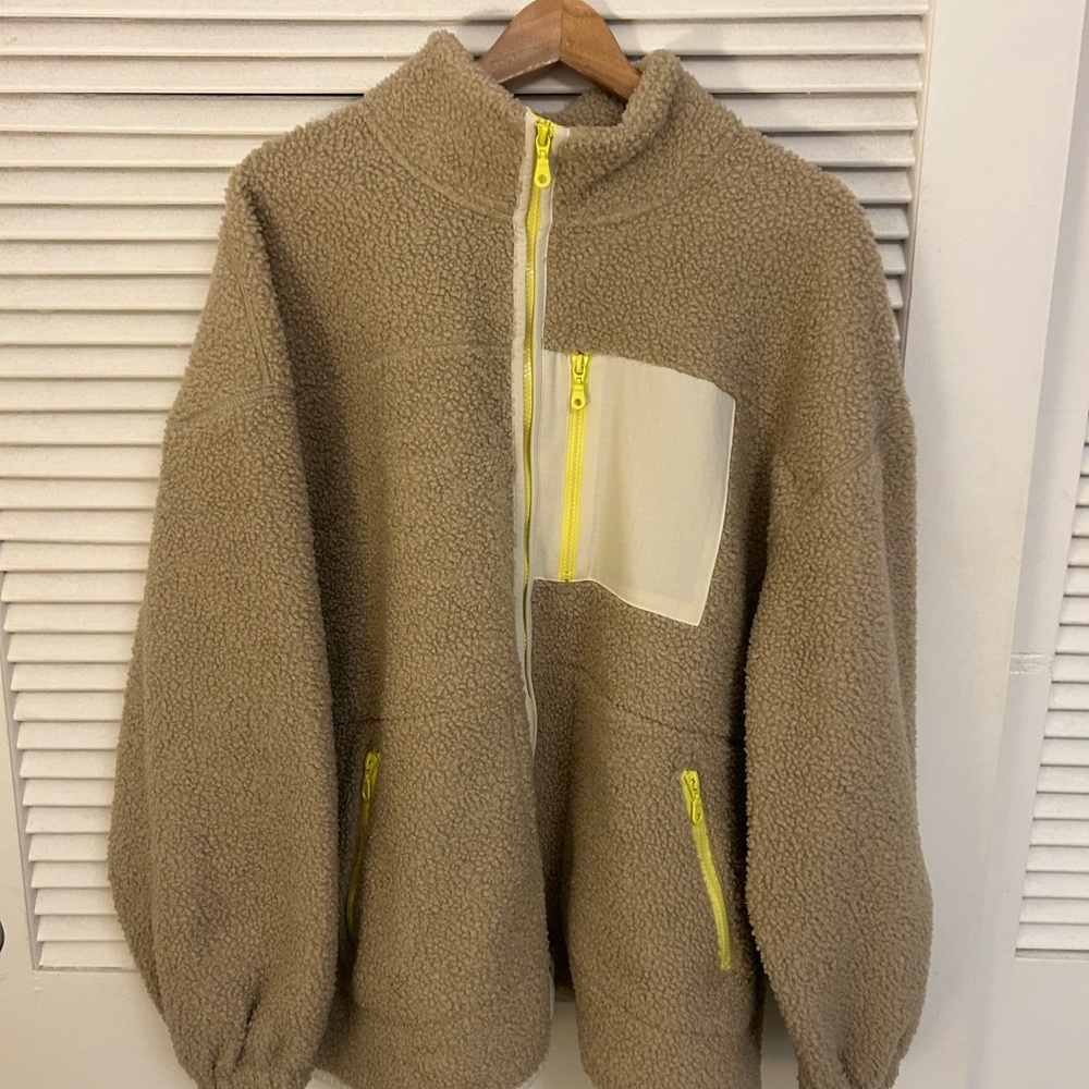 Universal Thread Tan Fleece Jacket with Yellow Zipper